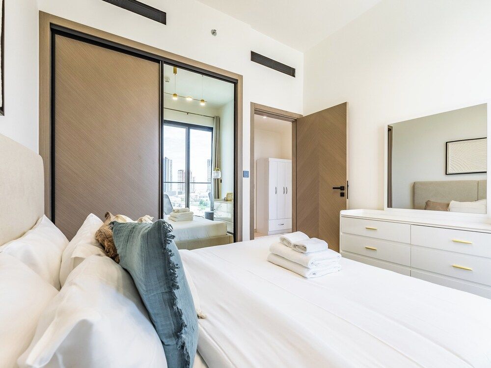 Apt with Artful Interior and Urban Views