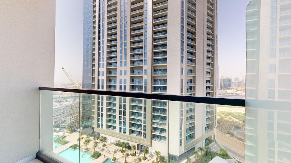 Primestay - 2BR Aykon Tower - Dubai