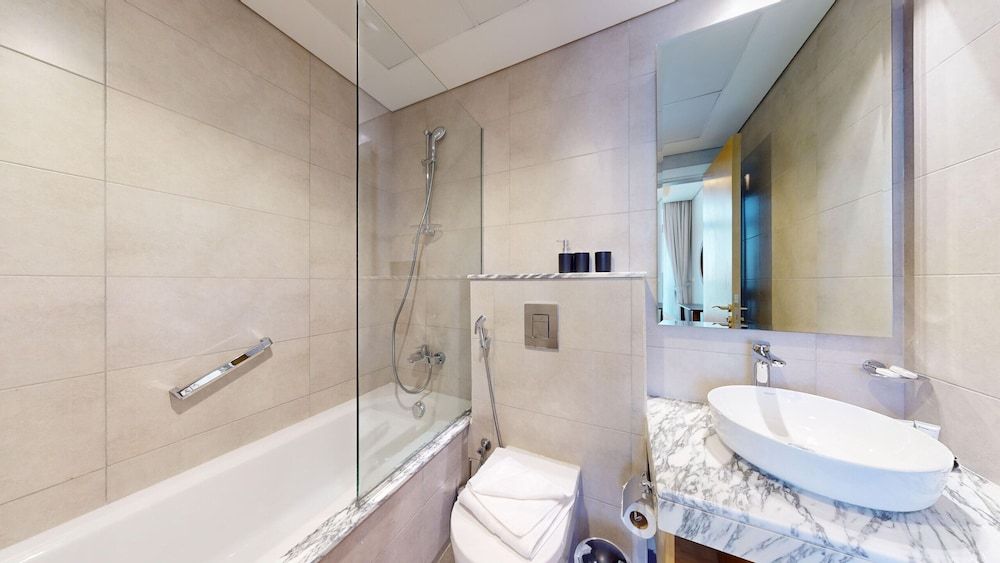 Primestay - 2BR Aykon Tower - Dubai