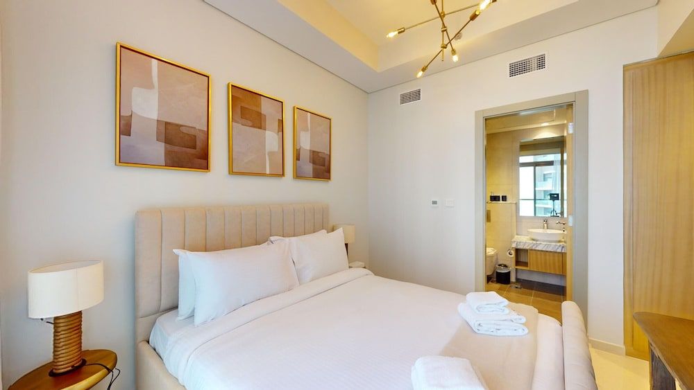 Primestay - 2BR Aykon Tower - Dubai