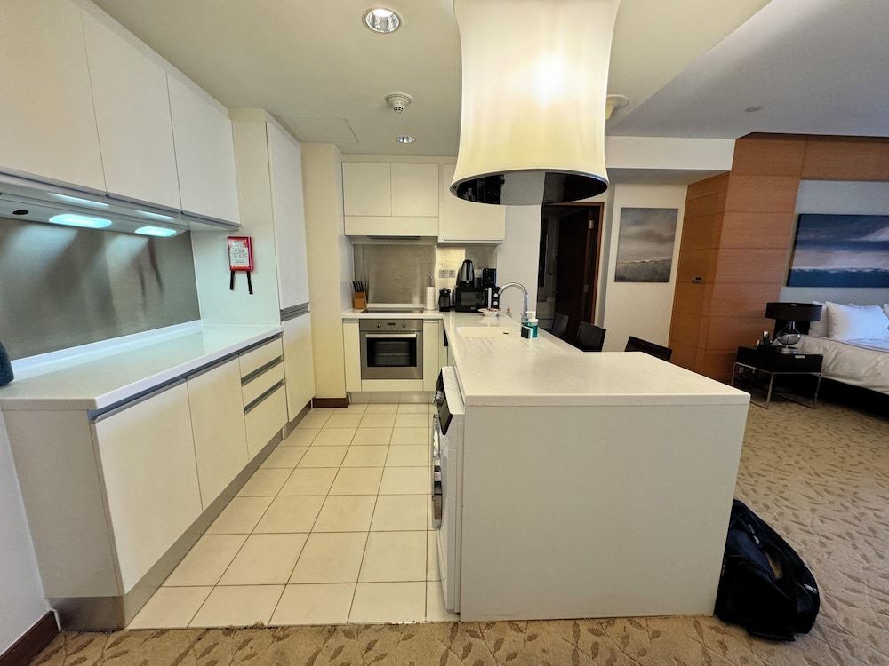 Studio with direct access to Dubai Mall