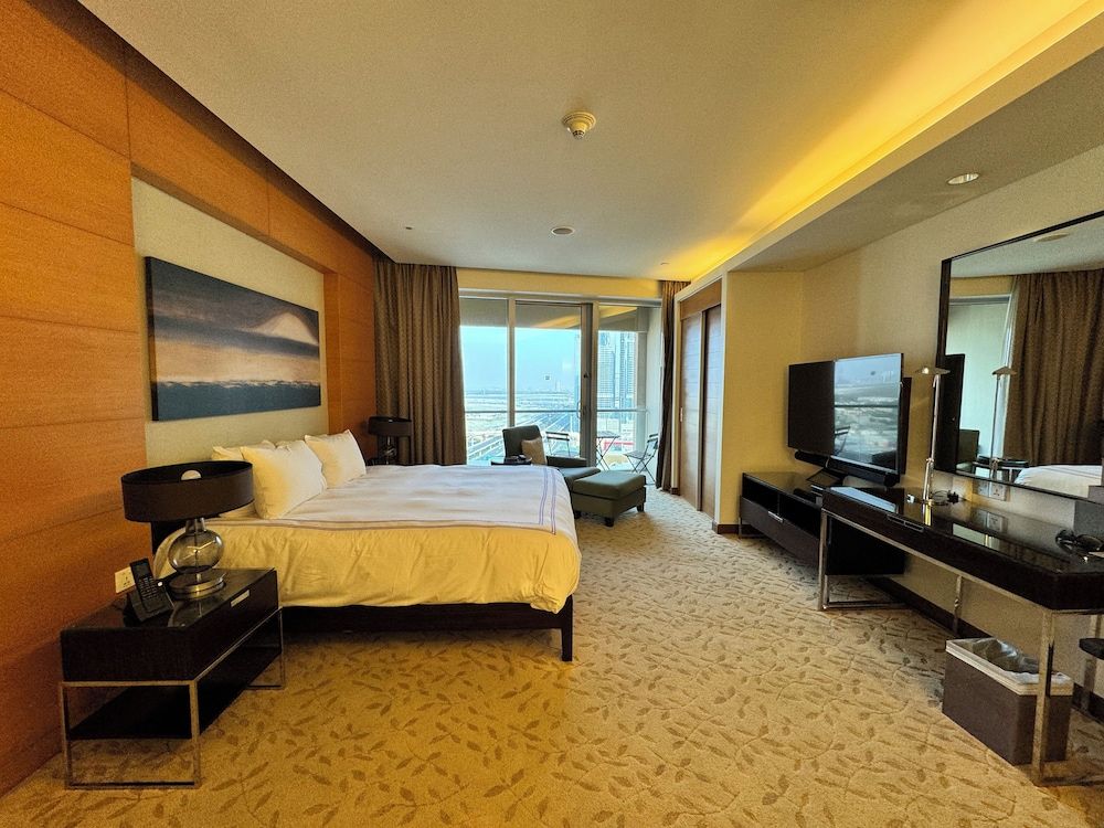 Studio with direct access to Dubai Mall