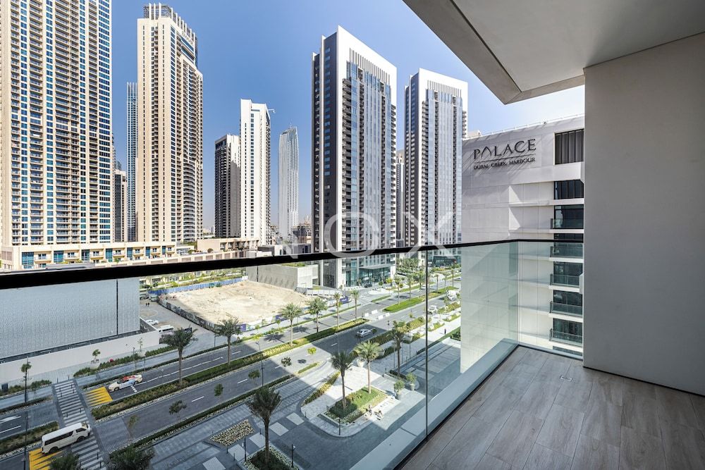 Elegant 1BR Palace Residence