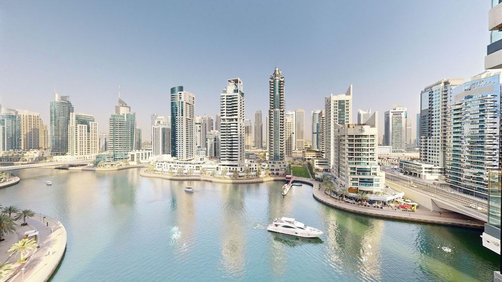 Primestay - LIV 1BR Marina View - Dubai