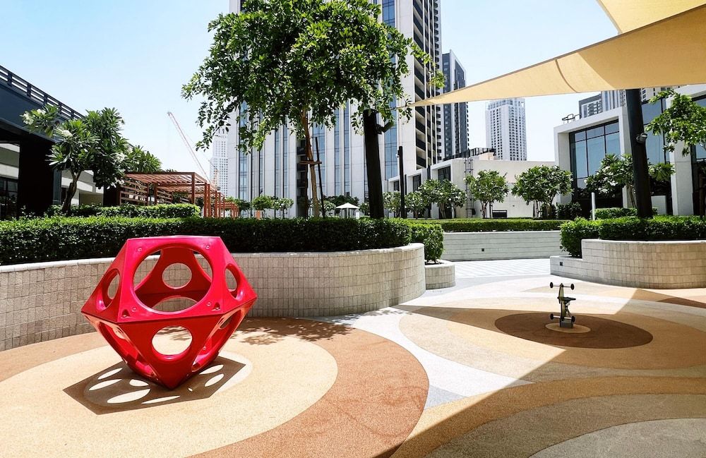 Homey Park View 2BR in Dubai Creek Harbour