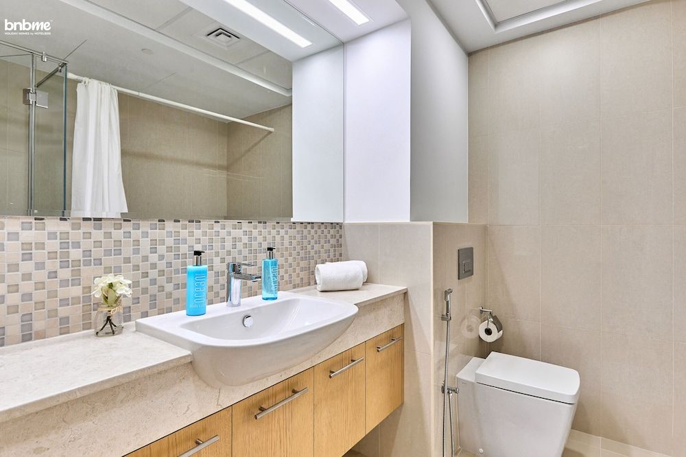 bnbmehomes-Cozy 1B nr Dubai Fountain-307