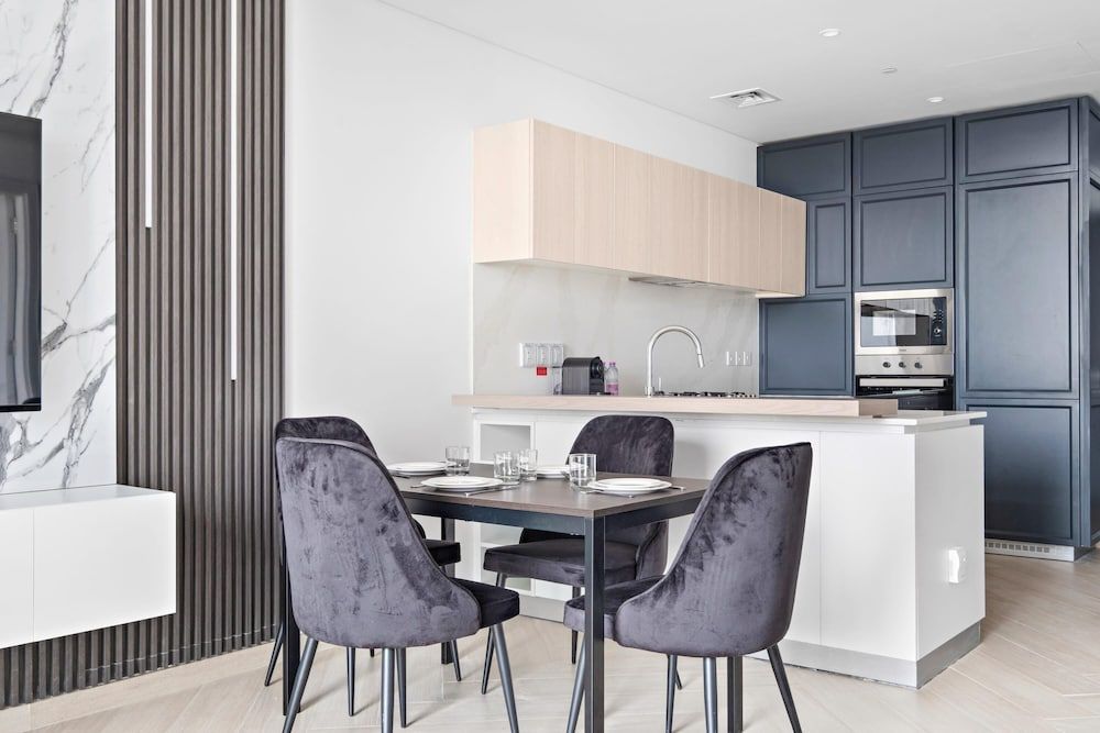 Luxurious 1-bedroom Apart With Dubai Skyline View
