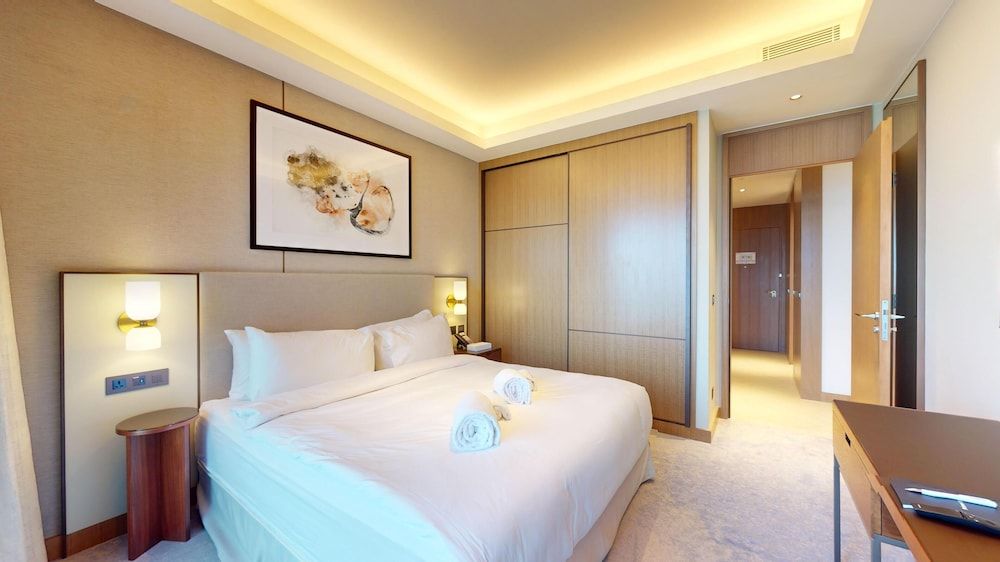 Apartment, 3 Bedrooms, Pool Access