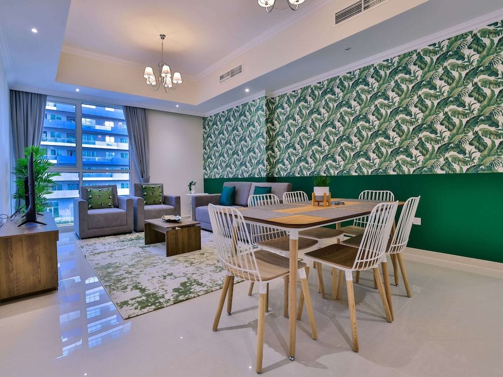 Luxe 3BR Burj Khalifa -gym/pool by Belvilla