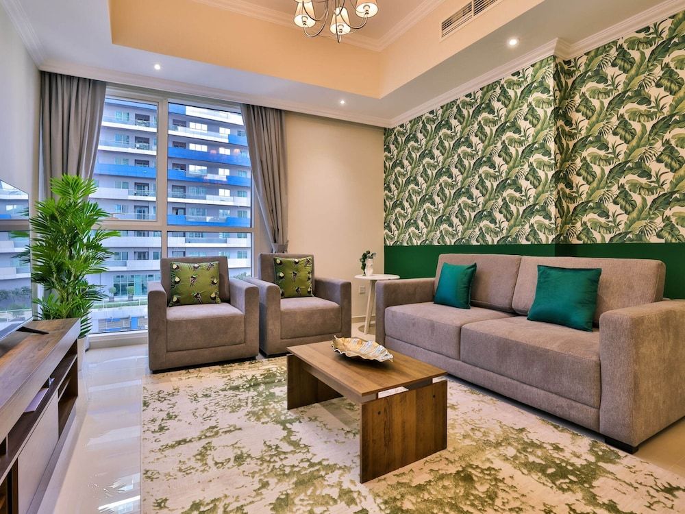 Posh 3bed Apt Dubai Pool Gym Parking by Belvilla