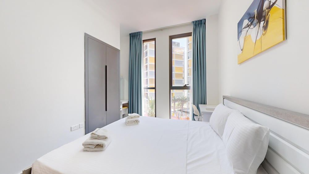 Primestay - 2BR Plus Maids Room -midtown