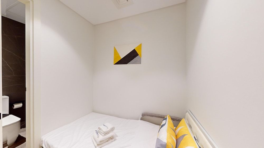 Primestay - 2BR Plus Maids Room -midtown