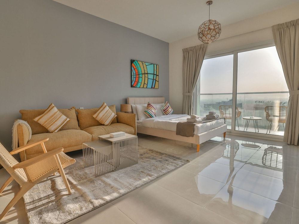 Business Bay Classic Studio by Belvilla