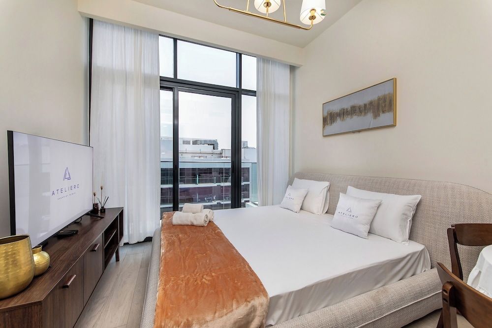 Lovely Studios at Azizi Riviera