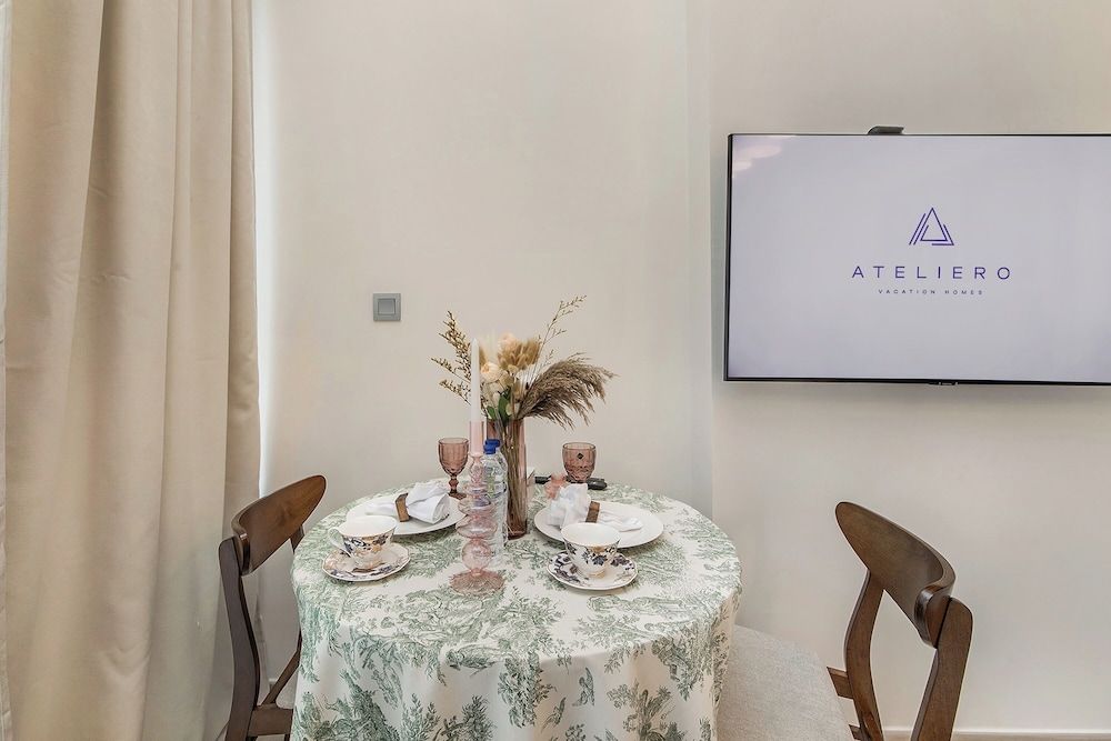 Lovely Studios at Azizi Riviera
