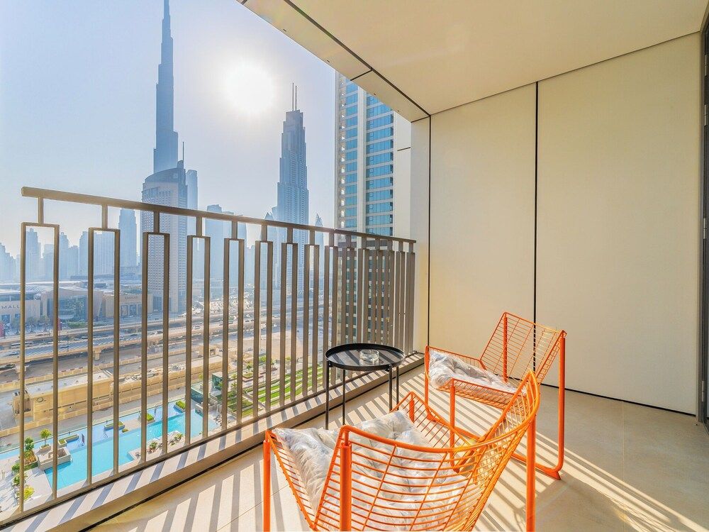 Luxe Condo with Stunning Skyline Views