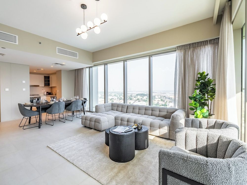 Luxe Condo with Stunning Skyline Views