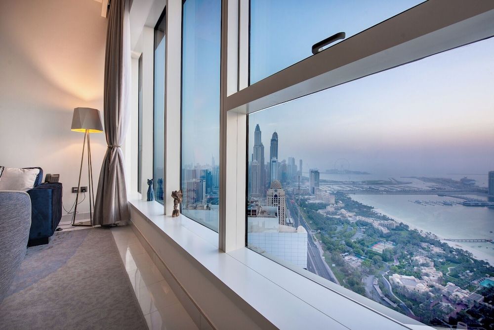 Czechin - Avani Palm View Tower