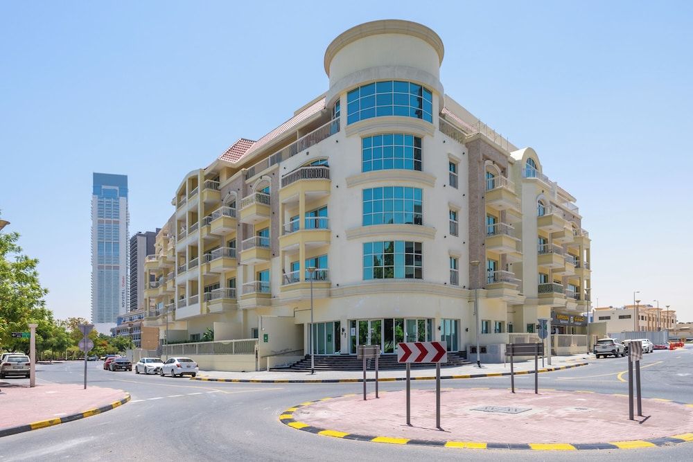 Marco Polo - Spacious Studio Lush View