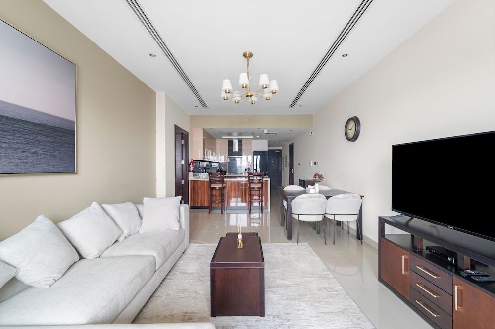 Elite Downtown Residences
