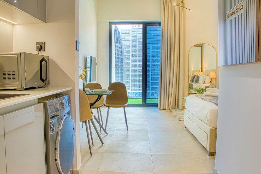 Deluxe Studio, Balcony, Canal View