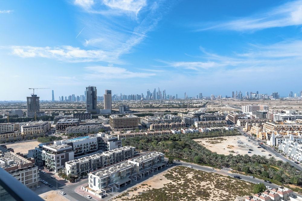 Beautiful Views From 30th Floor 2BD JVC