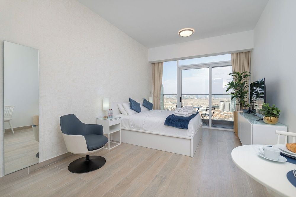 Beautiful Views From 30th Floor 2BD JVC