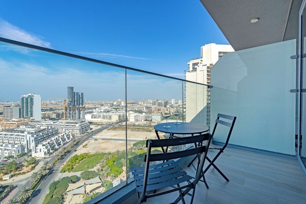 Beautiful Views From 30th Floor 2BD JVC
