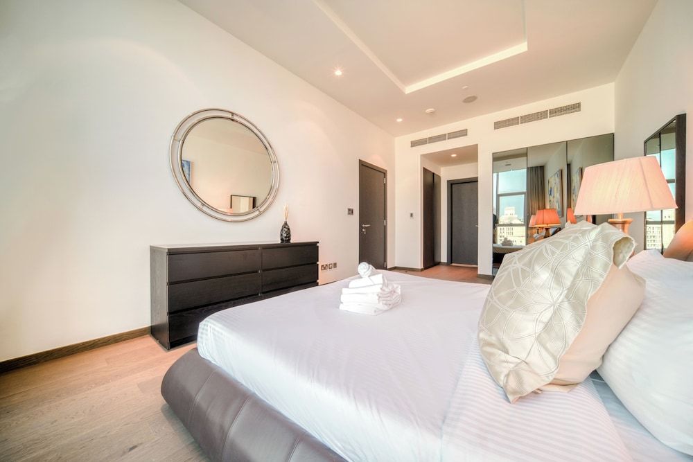 Elite Apartment, 2 Bedrooms, Balcony, Beach View
