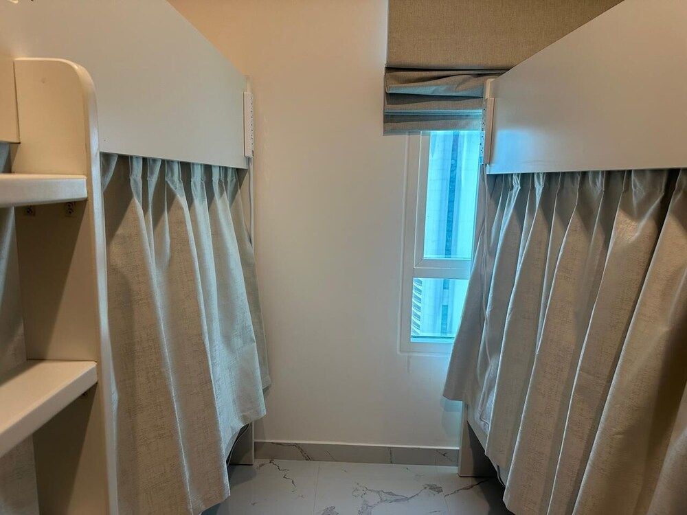 Perla Hostel - Dubai Marina Deluxe Shared Dormitory, Women only, Non Smoking 2
