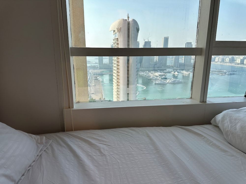 Perla Hostel - Dubai Marina Deluxe Shared Dormitory, Mixed Dorm, Non Smoking, Beach View 2