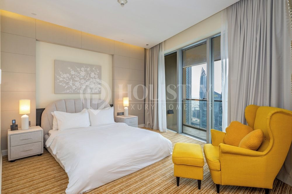 superior 1 bd @downtown , direct access to dubai mall