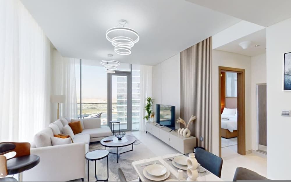 Luxury District One Residences - Elegant 1 Bedroom