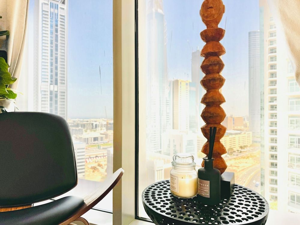 Venduras - Luxe 4BR Opera & Burj Views
