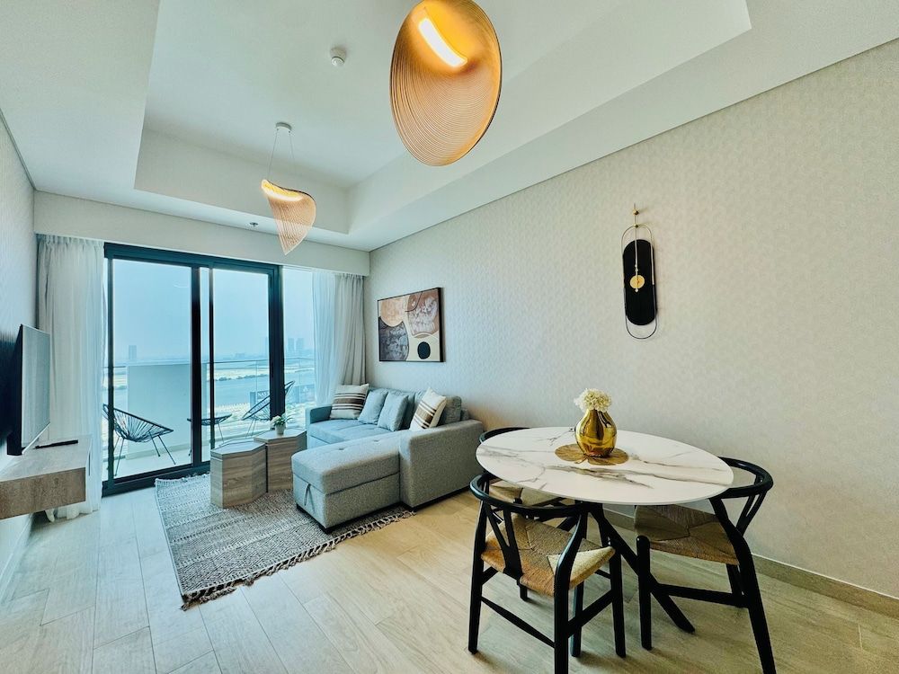 Venduras Elegant 1 BR Apartment Jaddaf