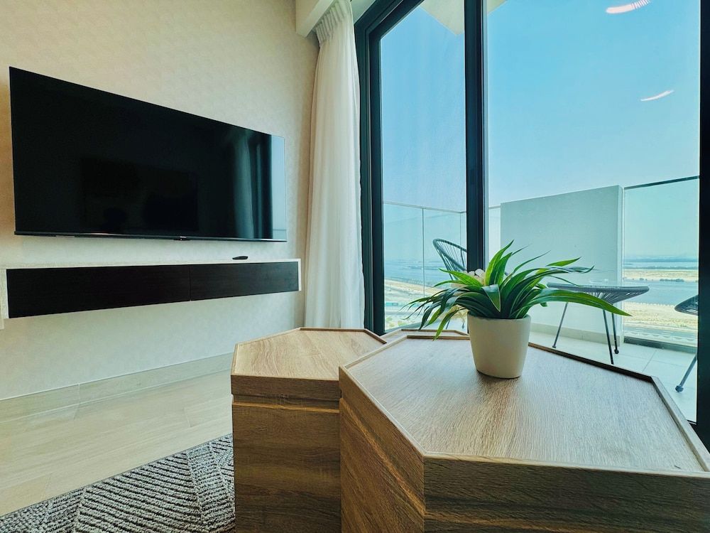 Venduras Elegant 1 BR Apartment Jaddaf