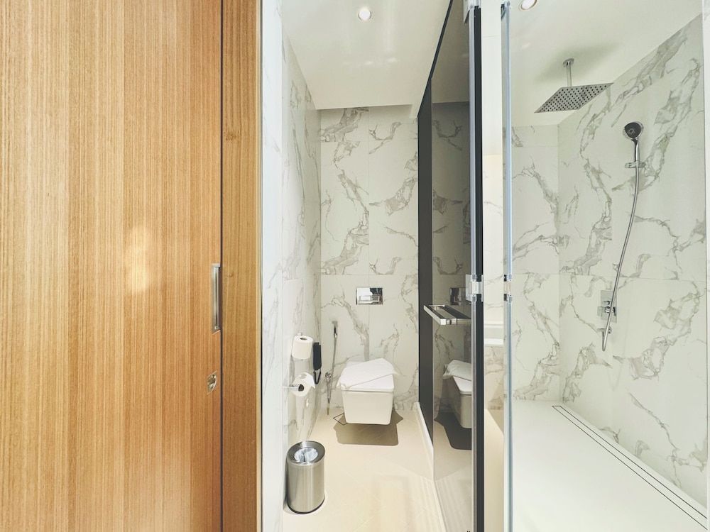Venduras - 3BR At Address Opera
