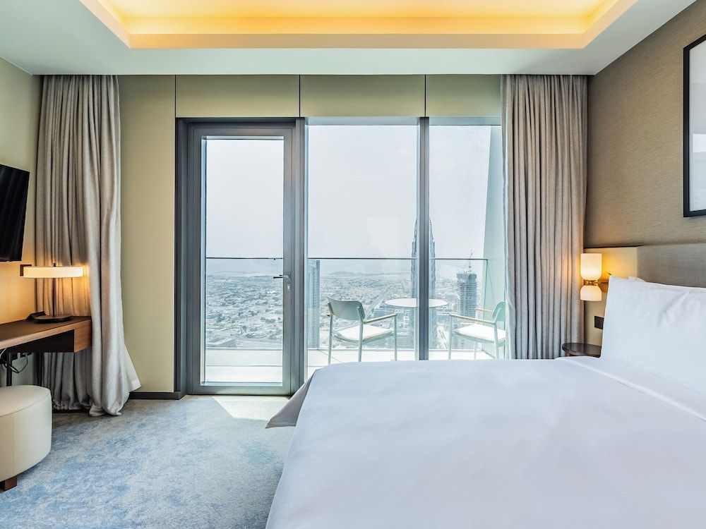 Elegant Apt with Prime Burj Khalifa View