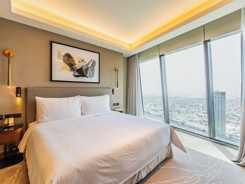 Elegant Apt with Prime Burj Khalifa View