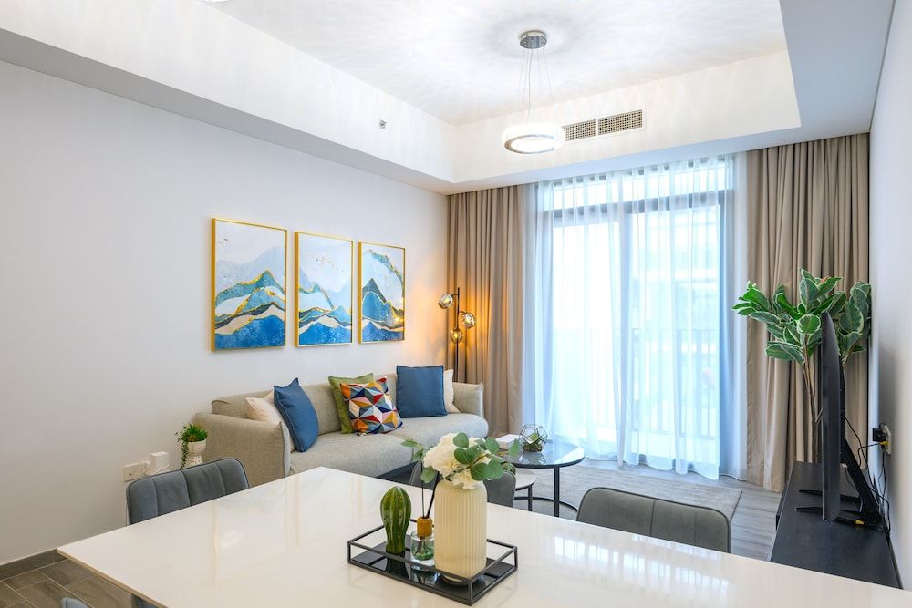 2 Beds in JVC-Belgravia Square