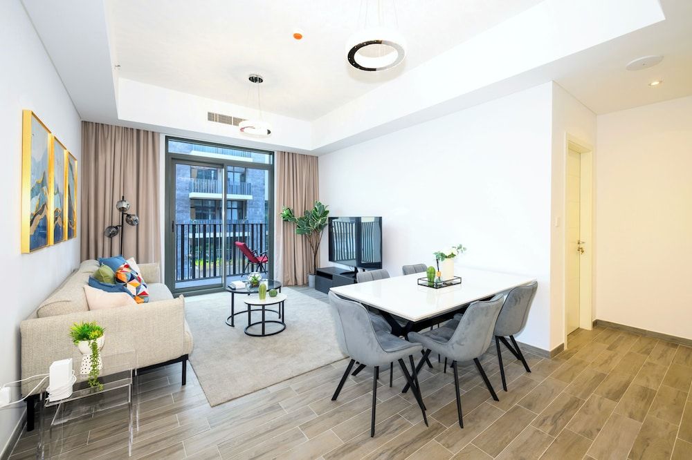 2 Beds in JVC-Belgravia Square