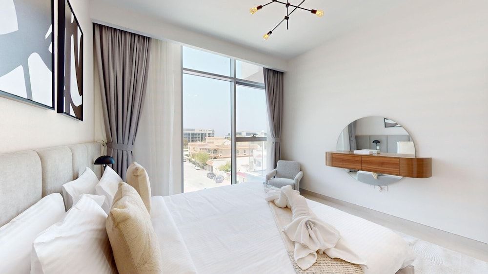 Primestay - Canal Front Residences
