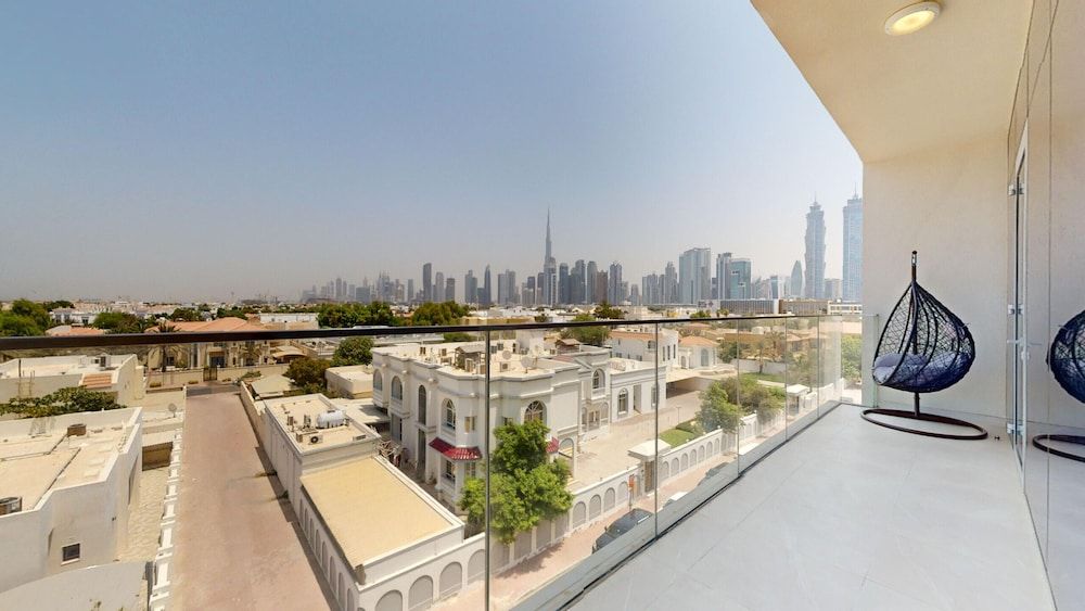 Primestay - Canal Front Residences