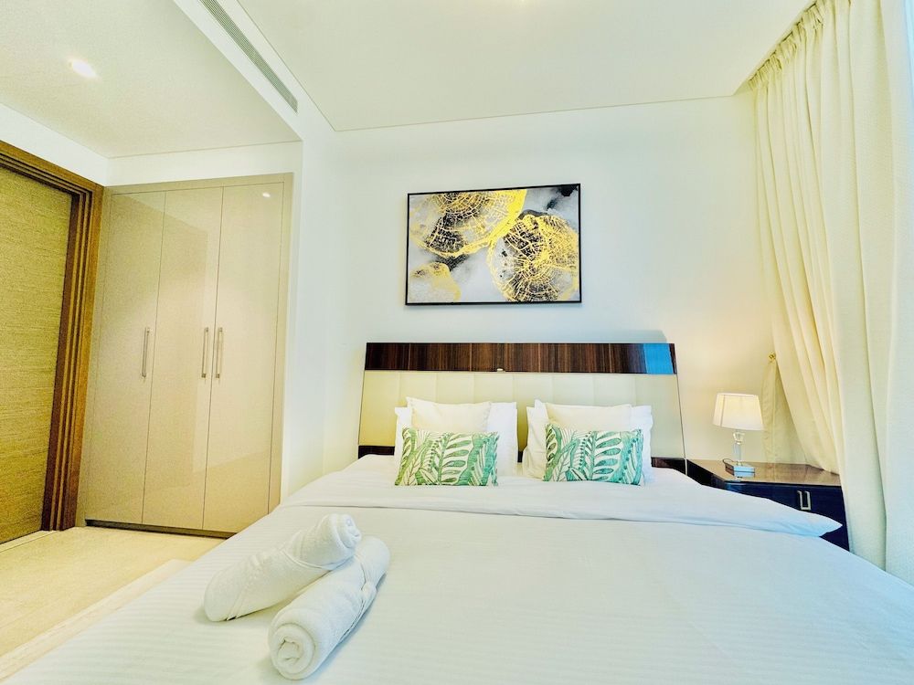 Venduras - Elegant 2BR in Sobha Waves