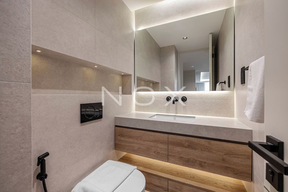 Stylish 2BR Elegance Living Limestone