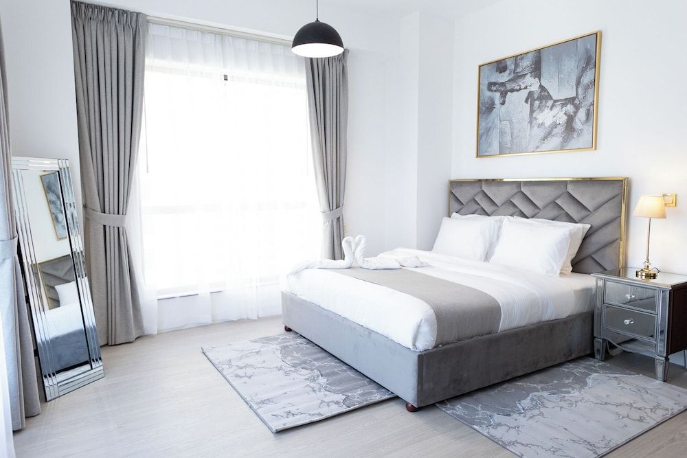 Luxury Apartment, 2 Bedrooms, Balcony, Partial Sea View