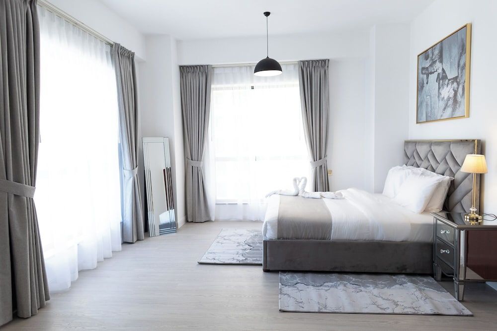 Luxury Apartment, 2 Bedrooms, Balcony, Partial Sea View