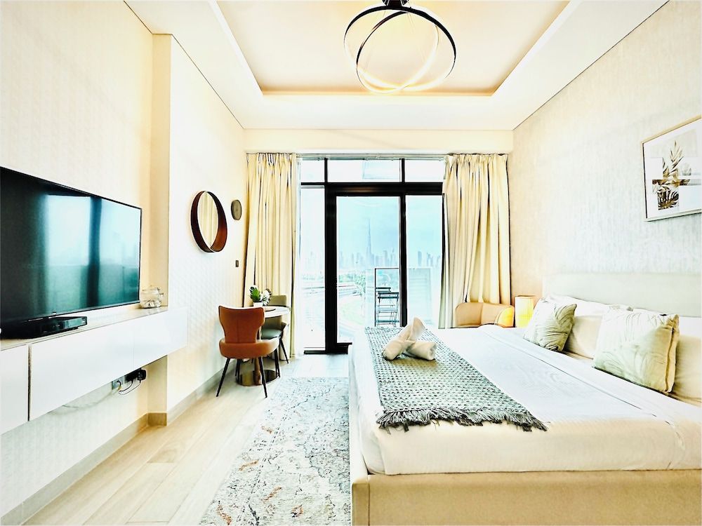 Apartment, Balcony, City View