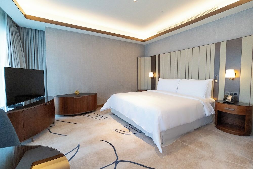 Exclusive Penthouse, Canal View