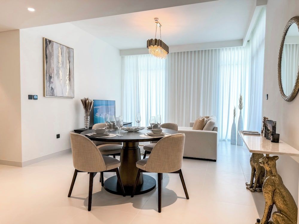 High floor Panoramic 2BR & Private Beach